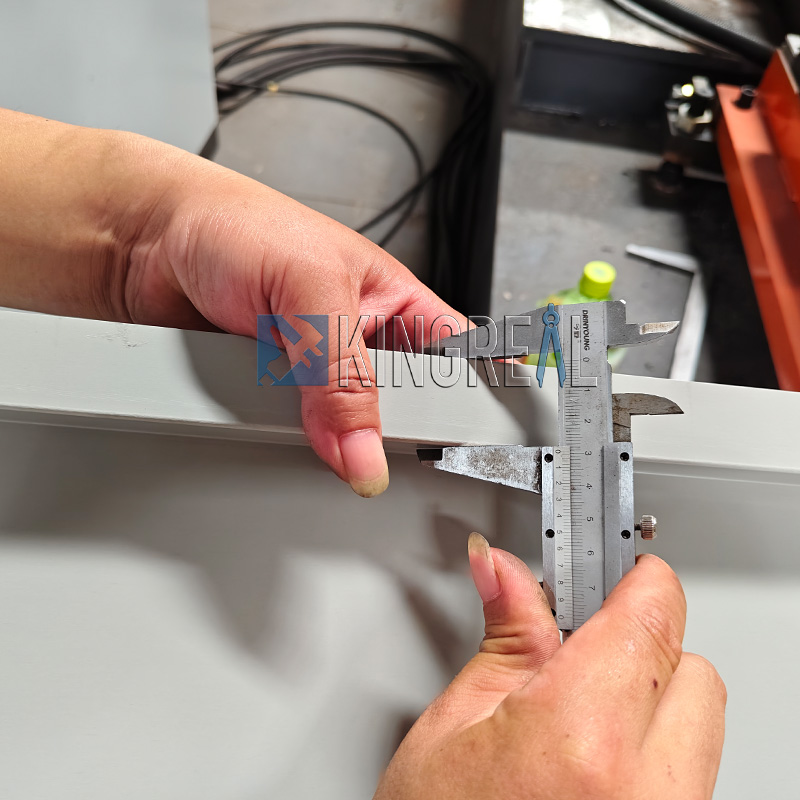 facade panel roll forming machine