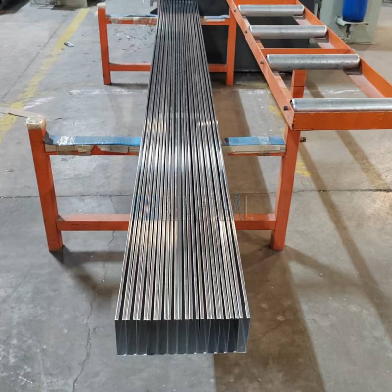 baffle ceiling roll forming machine