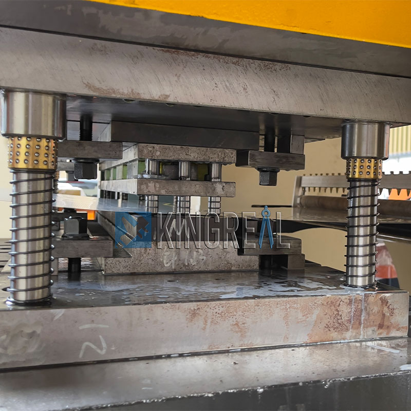 coil and roll sheet perforation machine