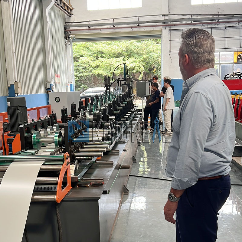 baffle ceiling machine