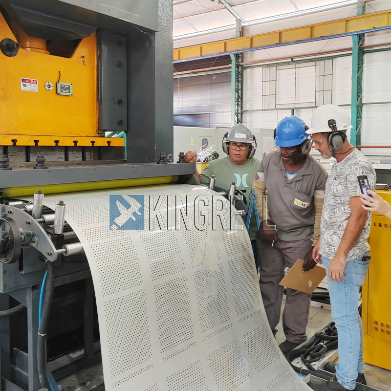 Plano Type Perforated Metal Machine