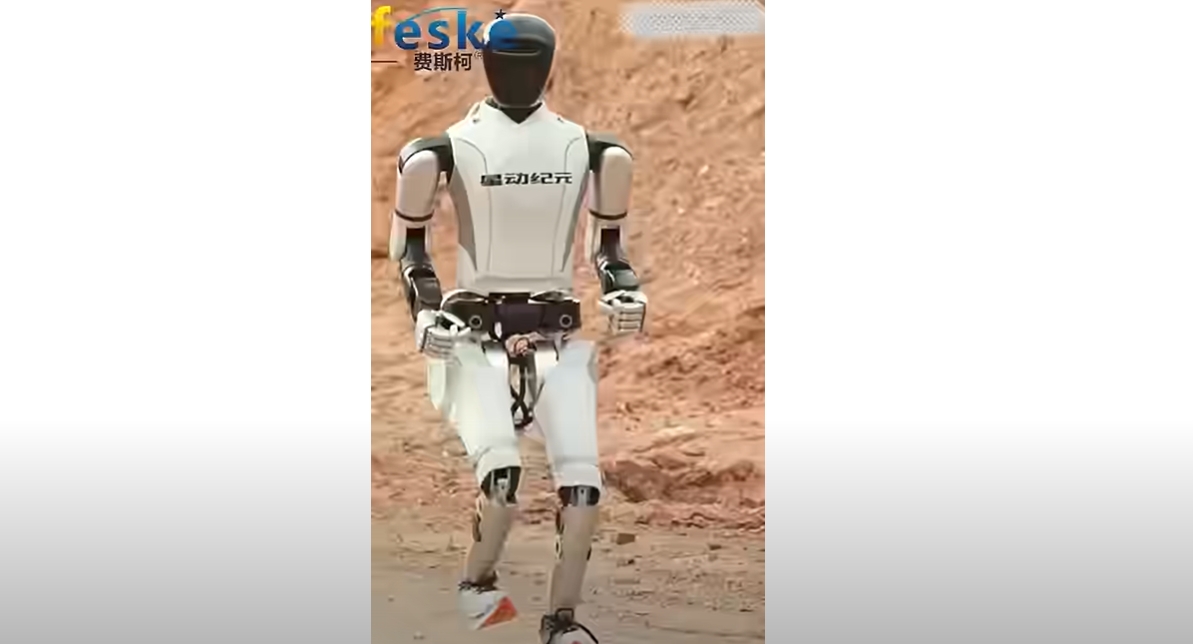 The humanoid robot is equipped with a servo electric cylinder to perfectly achieve torque control