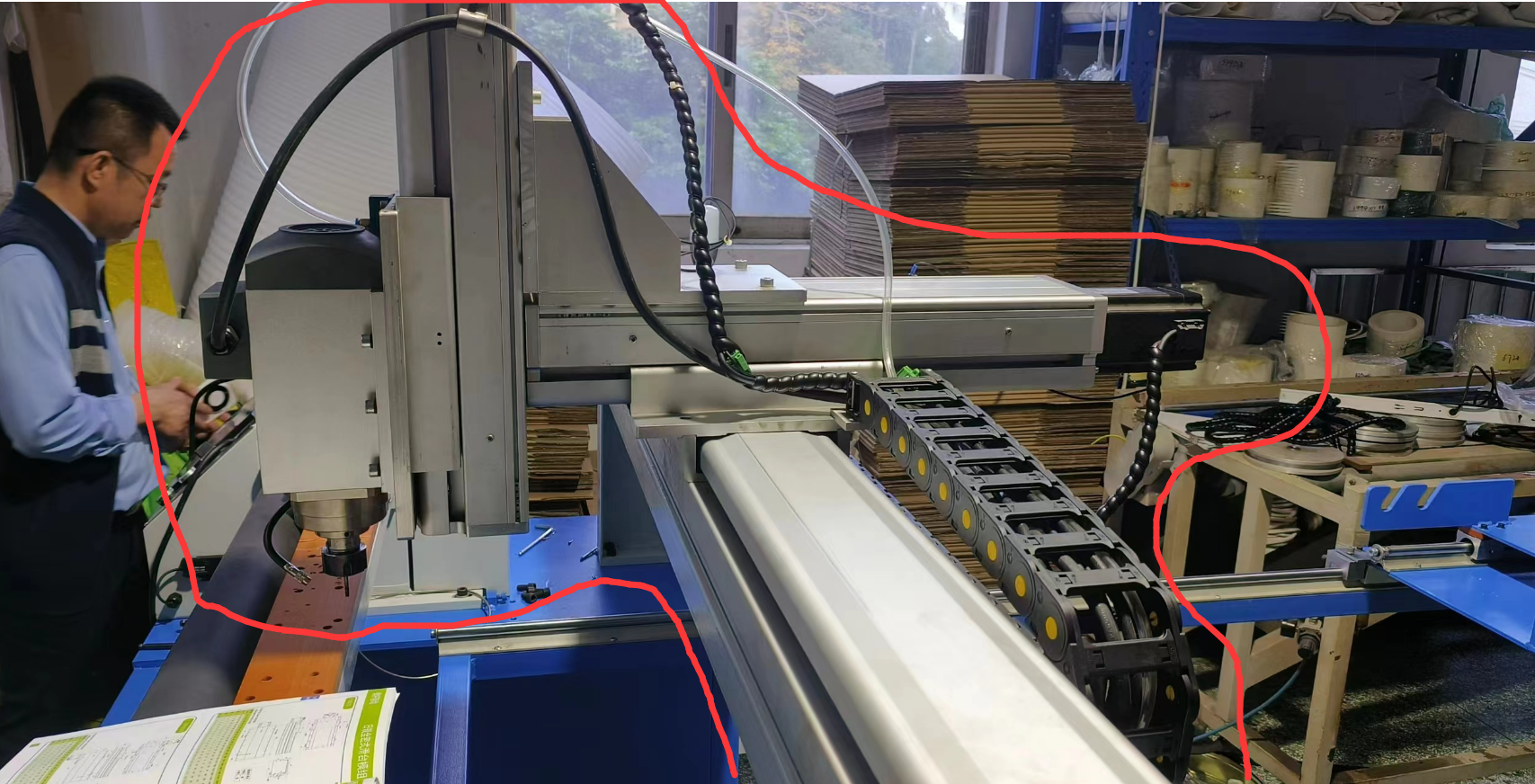 Application of splicing robots in packaging and printing equipment