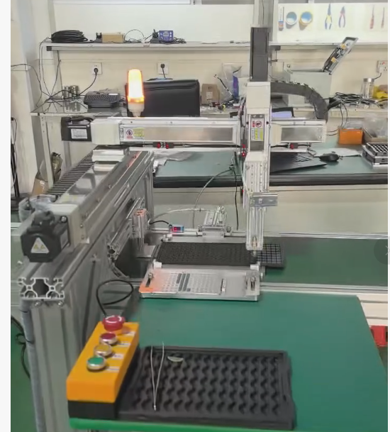 IC Chip Tray Handling Robot
