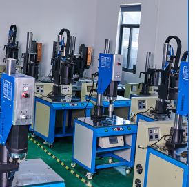 Do ultrasonic heating equipment use modules or electric cylinders?