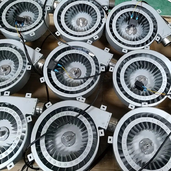 What is the typical efficiency of a centrifugal fan?