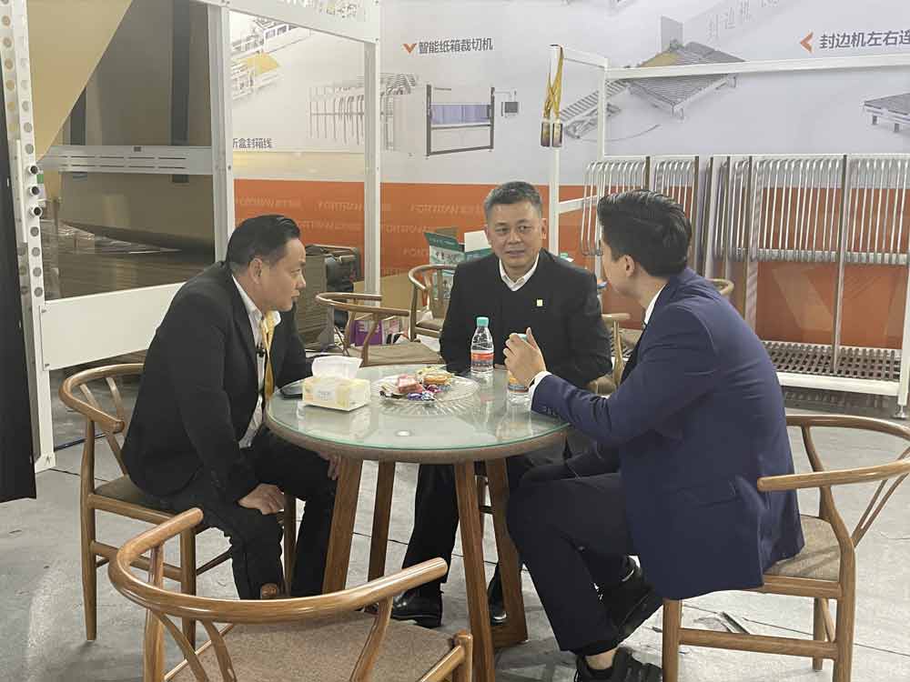 Furniture Production Line Dust Cleaning Machine