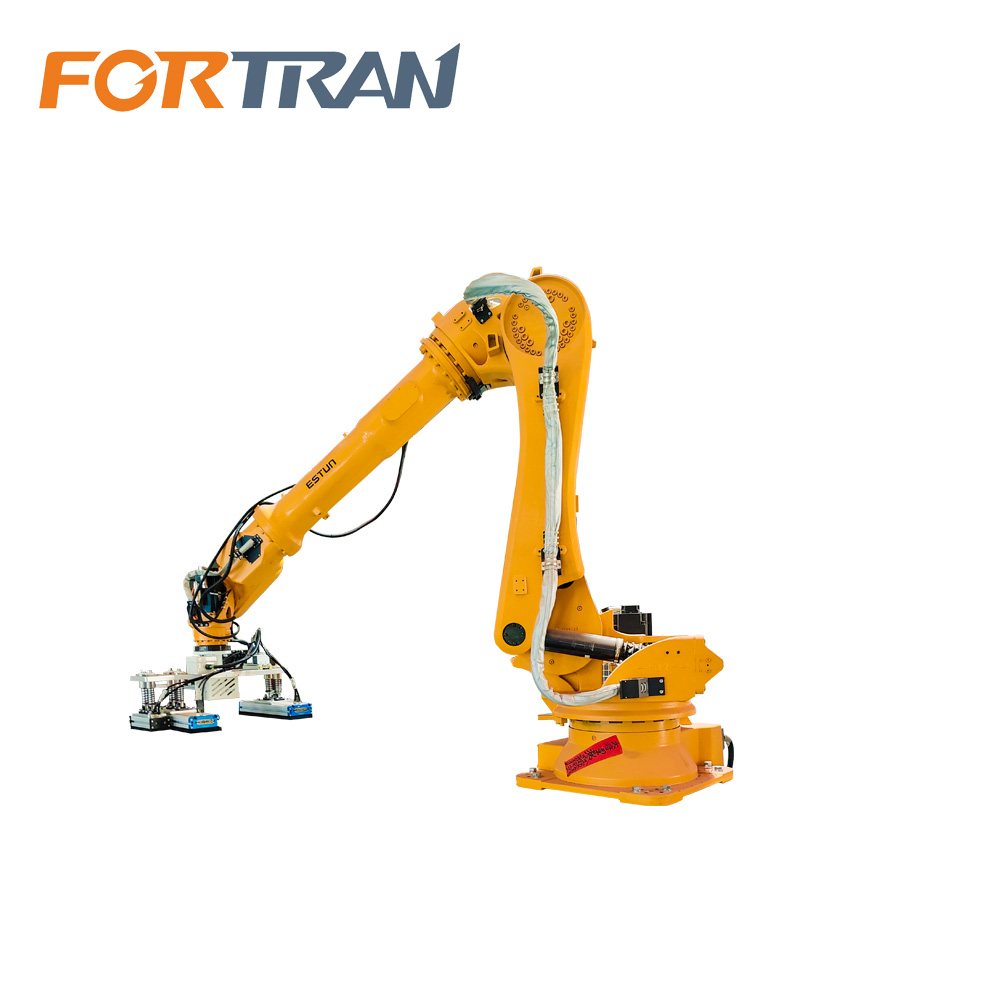 Postazione di lavoro robotizzata per la linea di smistamento e imballaggio automatizzata dei mobili