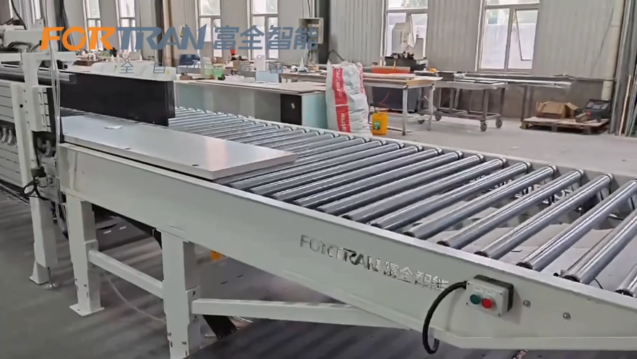 Paper delivery machine