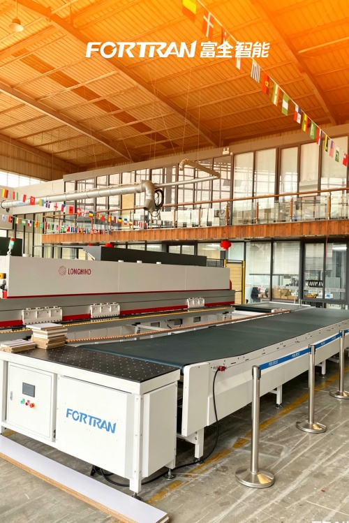 Nastro trasportatore di ritorno di nuova generazione: compatibilità universale per tutte le dimensioni di tavole + tavolo a sospensione pneumatica con sollevamento automatico