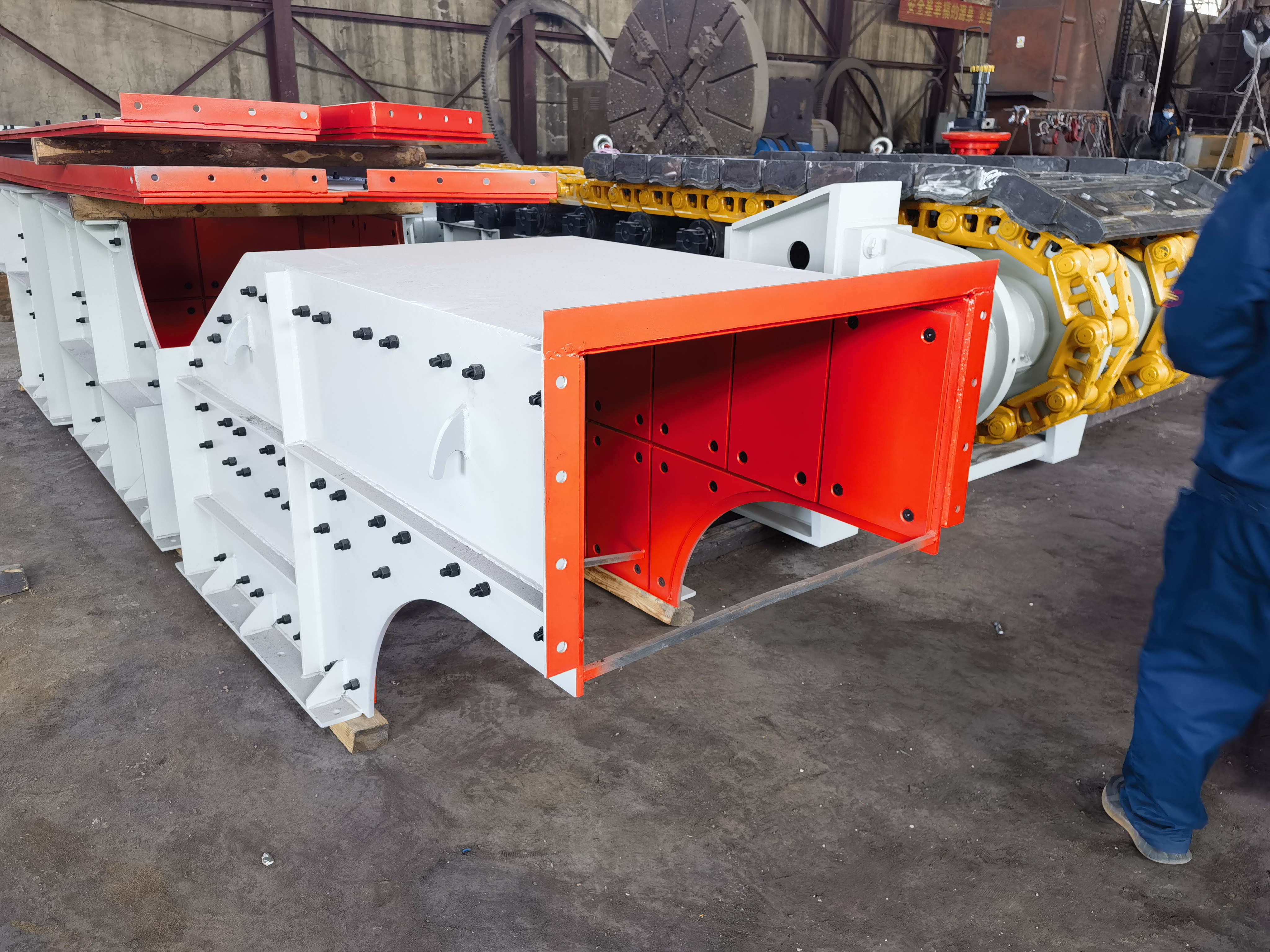 Heavy Plate Feeder