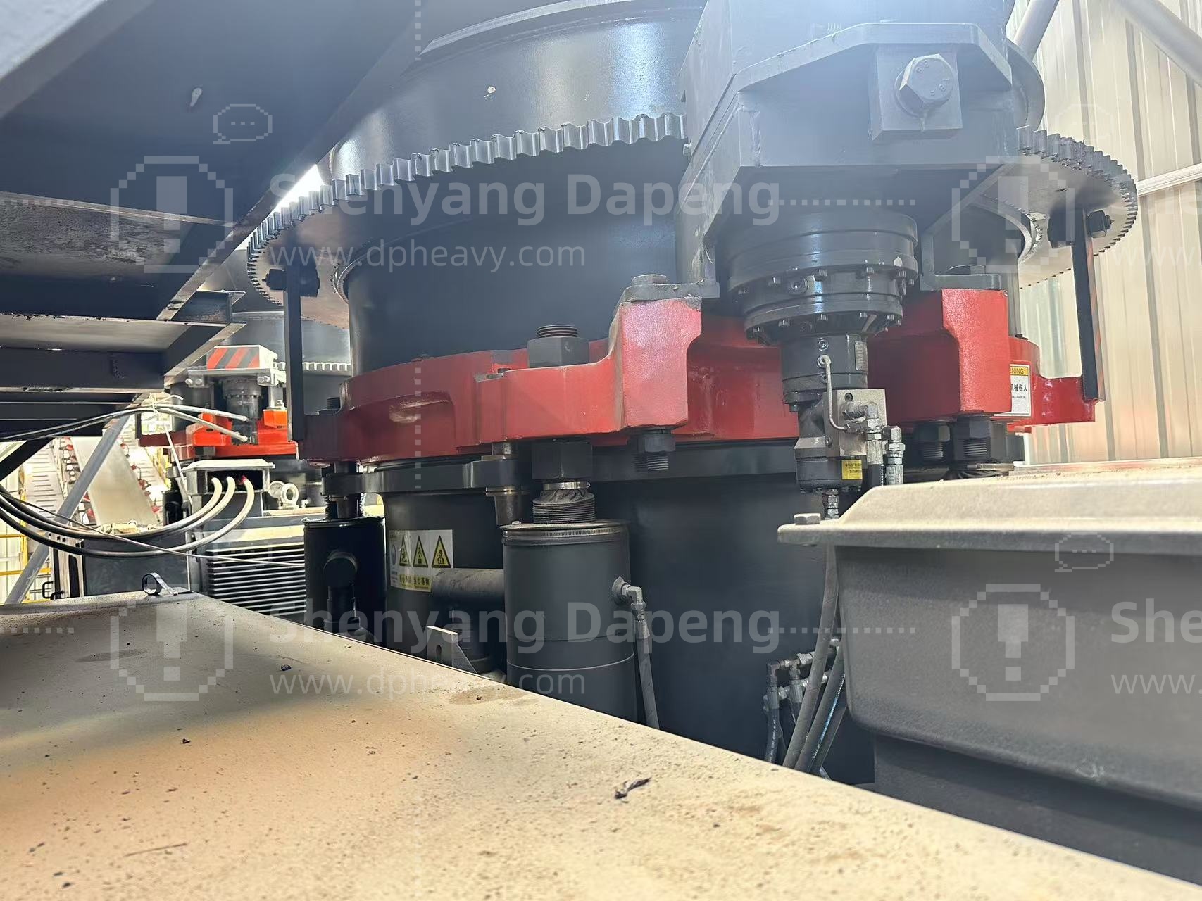 multi cylinder hydraulic cone crusher