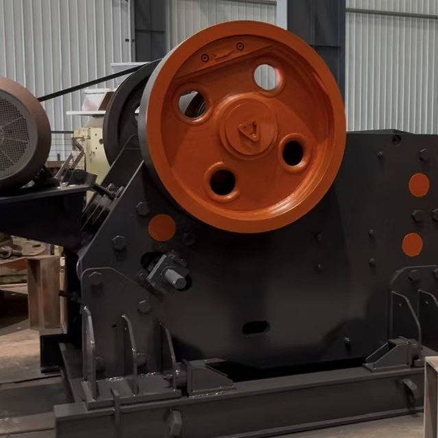 PEV 欧版颚式破碎机出售