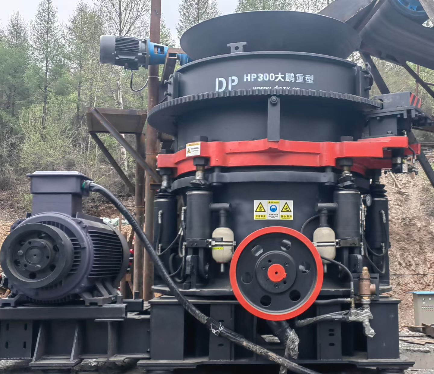 Multi Cylinder Cone Crusher