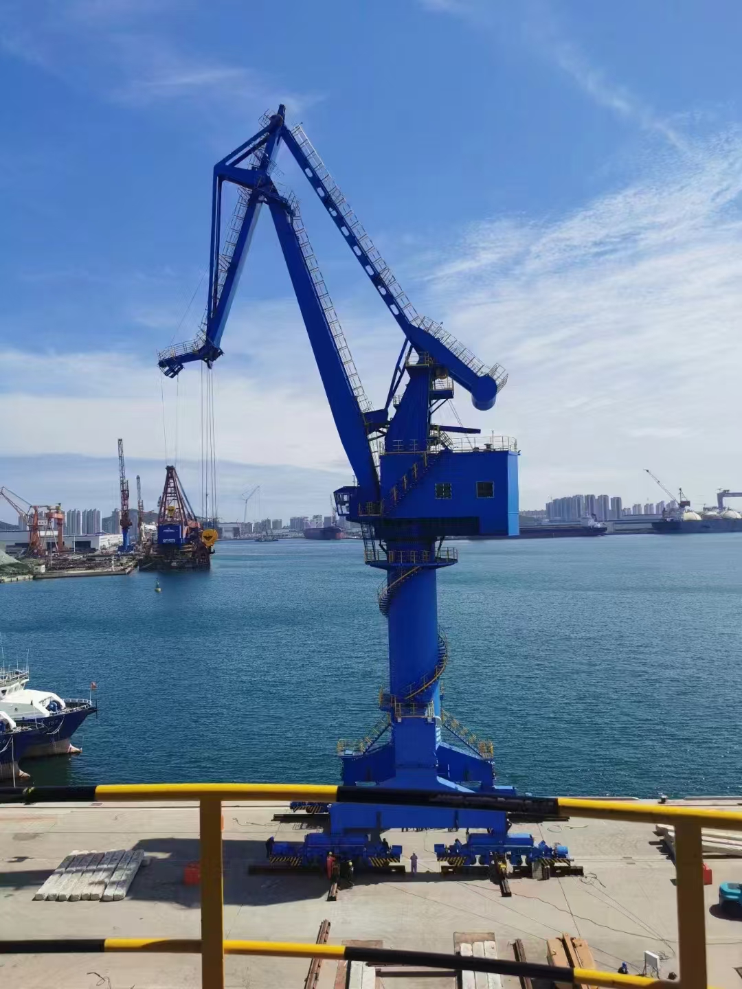Portal Slewing Crane