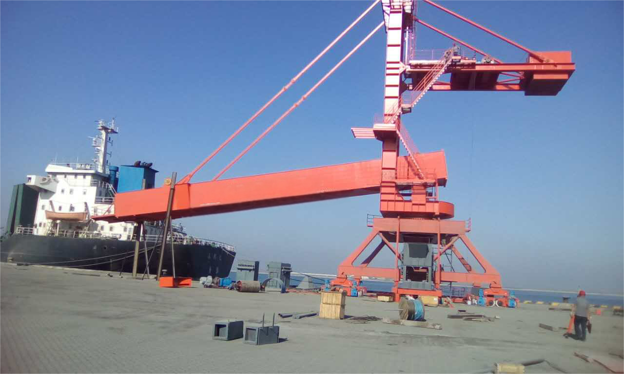 Ship Loading And Unloading Machine