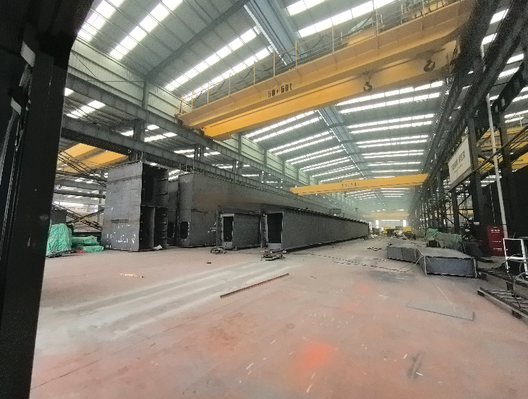 factory overhead crane