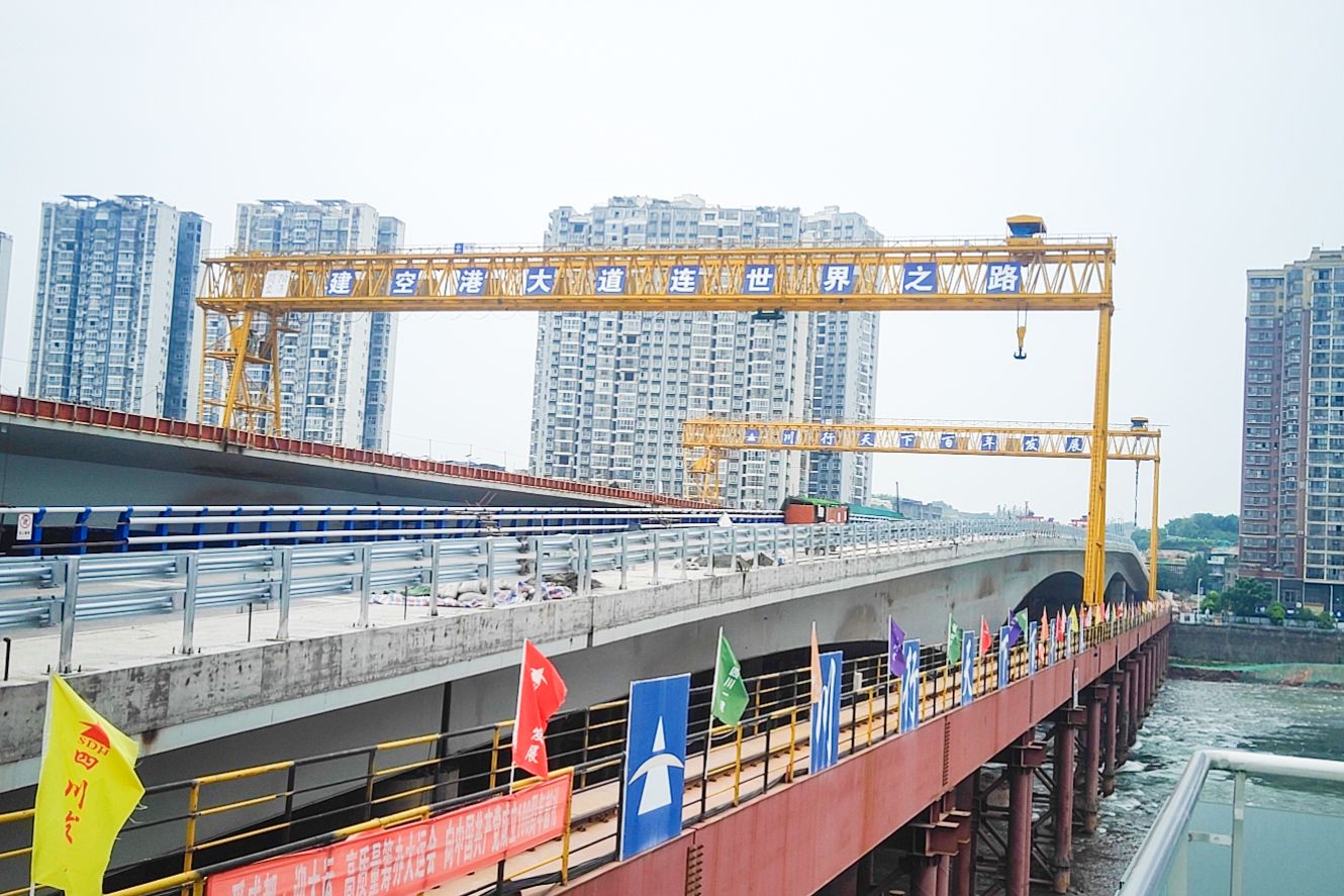 container gantry crane
