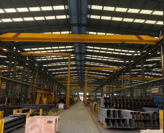 overhead industrial crane