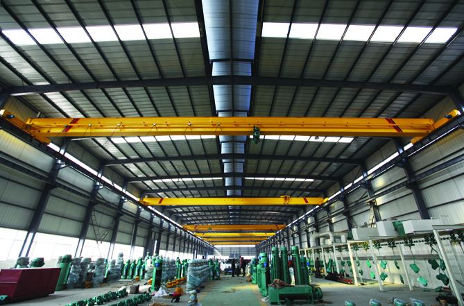 overhead and gantry cranes