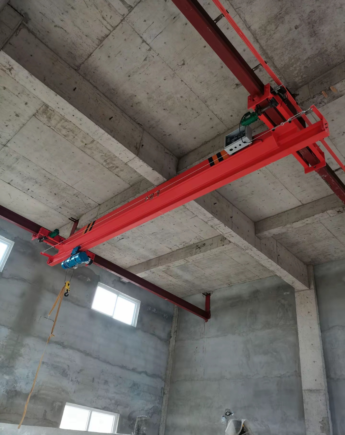 Ion tepat: Analisis Tiga Parameter Teras untuk Kren Overhed Pengangkat Elektrik