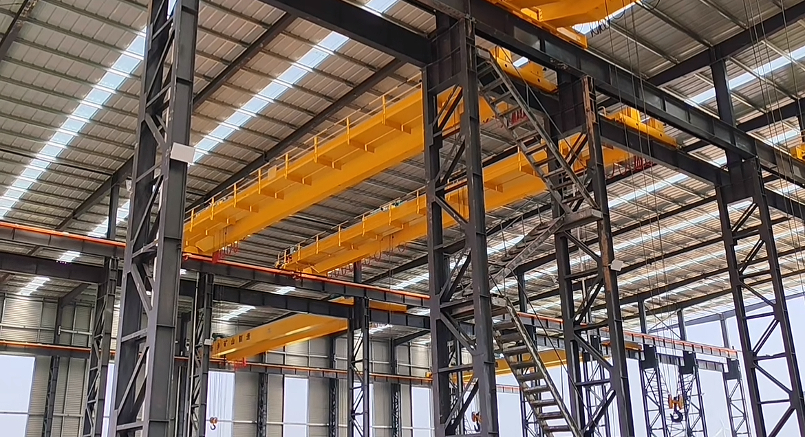 telescopic boom crane