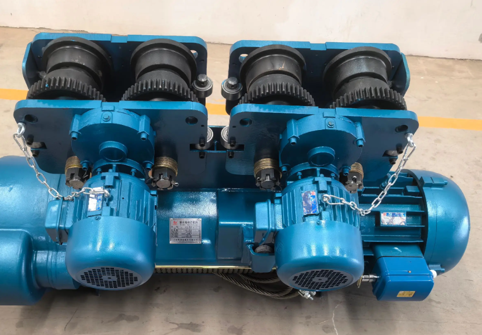 Talha de corrente, talha de cabo de aço e tripé de elevação: o triângulo de ferro para operações de elevação seguras