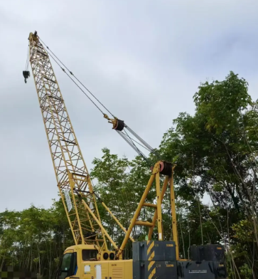 Kren Perayap: Tiang Kejuruteraan yang Menakluki Tapak Pembinaan Berlumpur