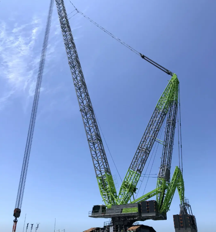 Large-Tonnage Crawler Crane Super-Lift Systems
