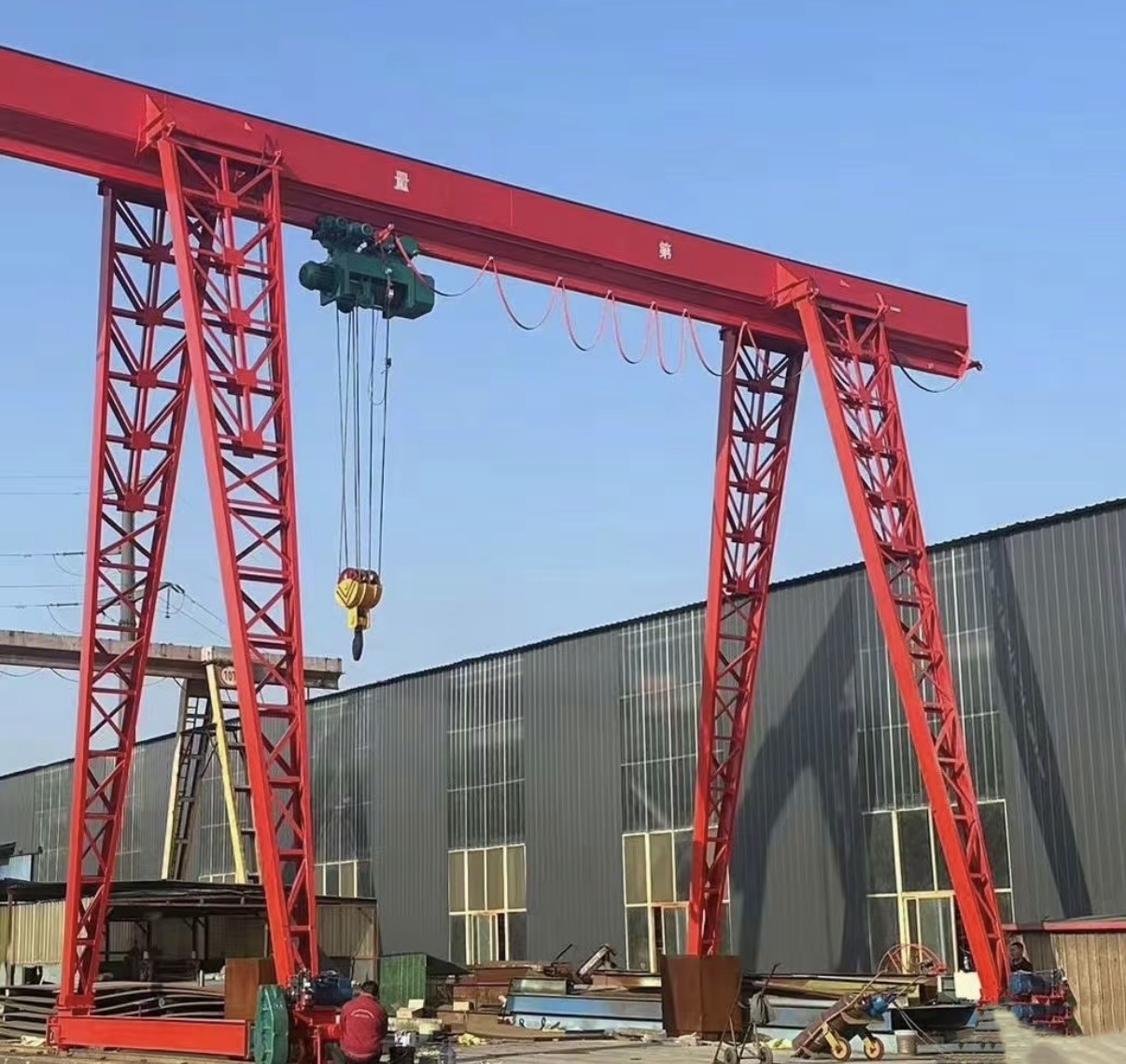 hoist crane