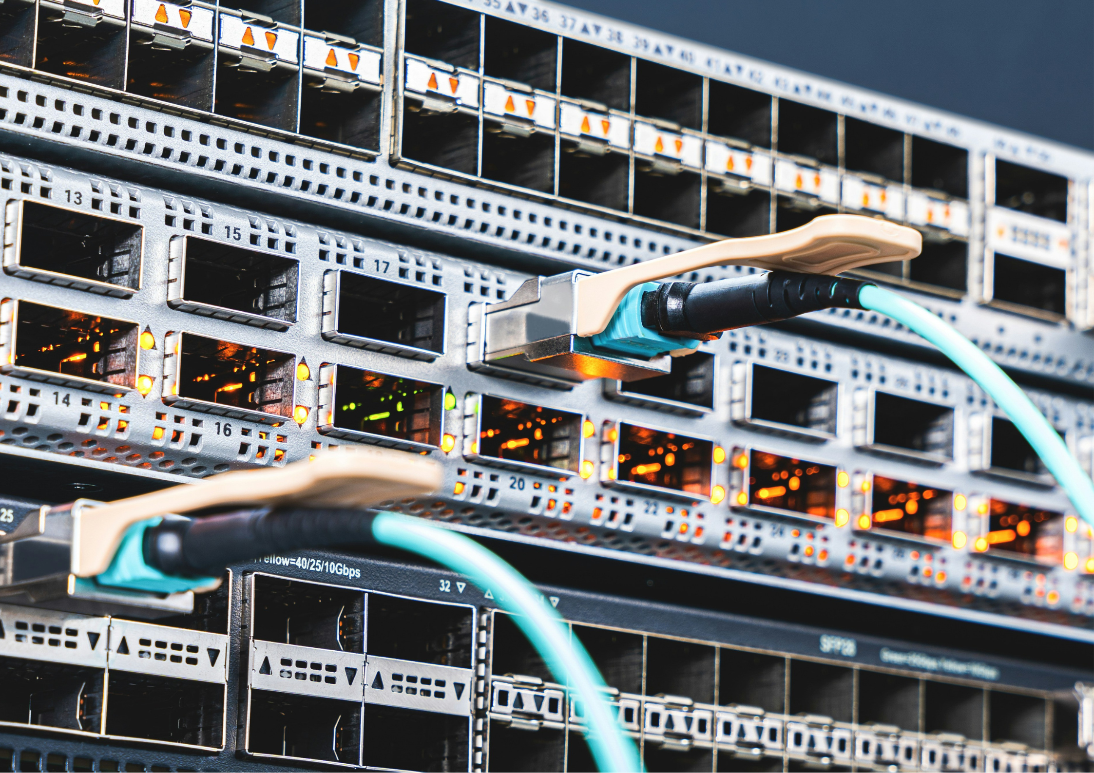 How to Choose the Right 800G Transceiver for Your Data Center