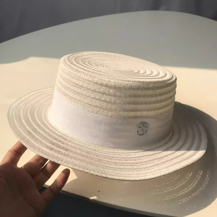 boater hat