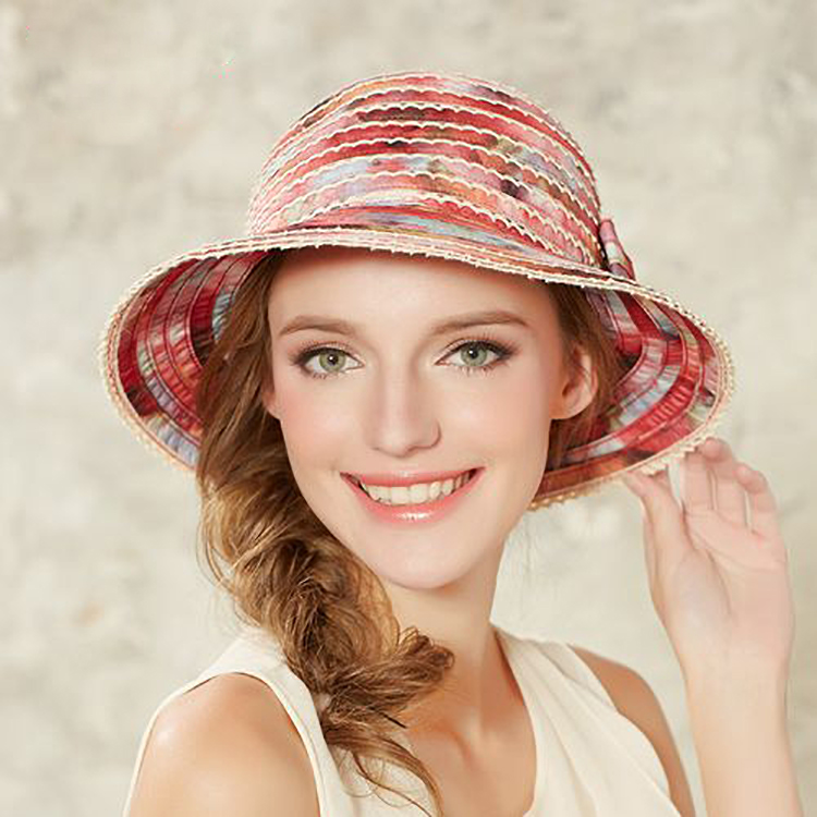 Wide-brimmed sun hat