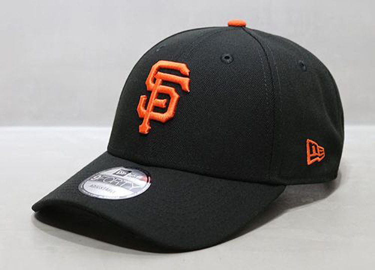 baseball caps of the San Francisco Giants