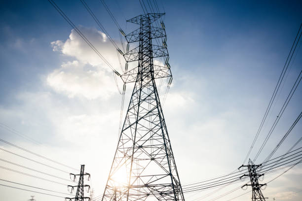 Aplicações de grampos de suspensão em distribuição inteligente e comunicação por fibra óptica