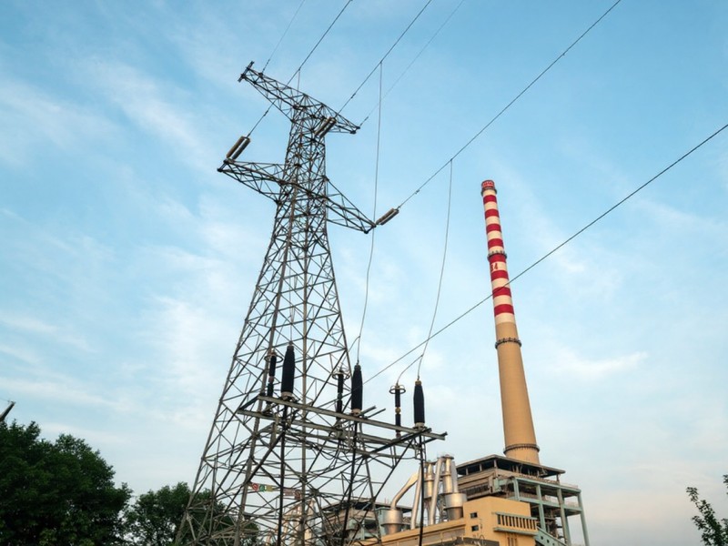 スパイラル装甲柱――架空送電線保護の重要ツール