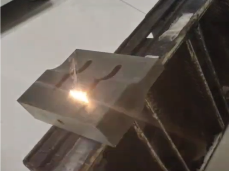 laser cleaning machine