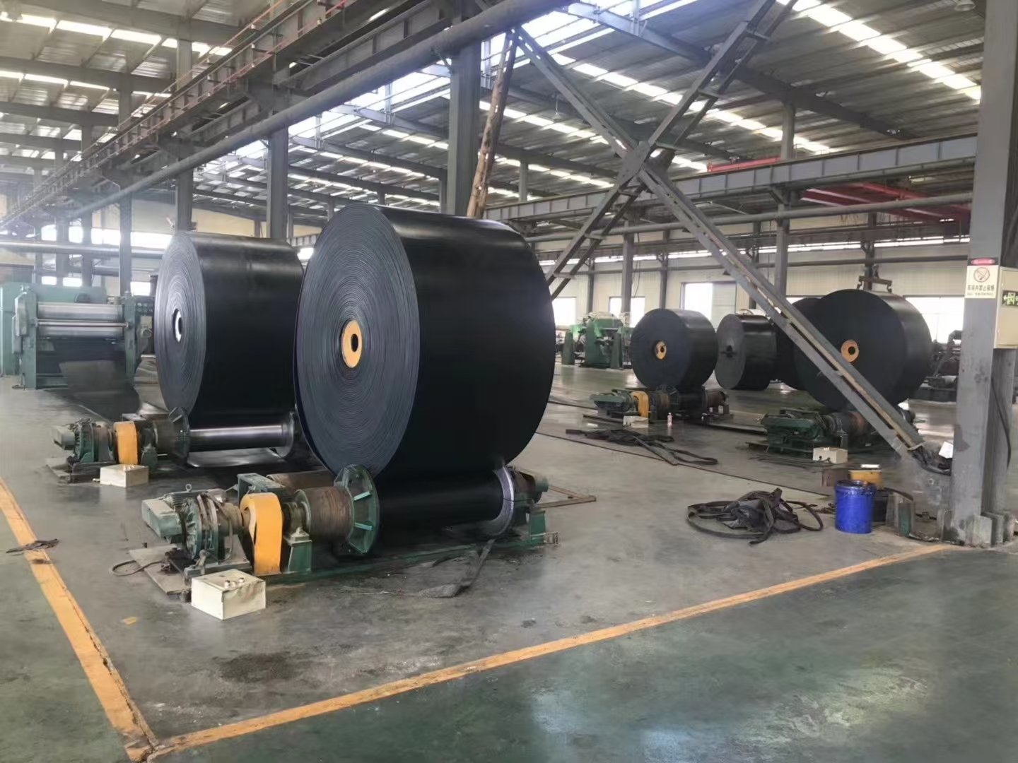 bucket elevator conveyor belt