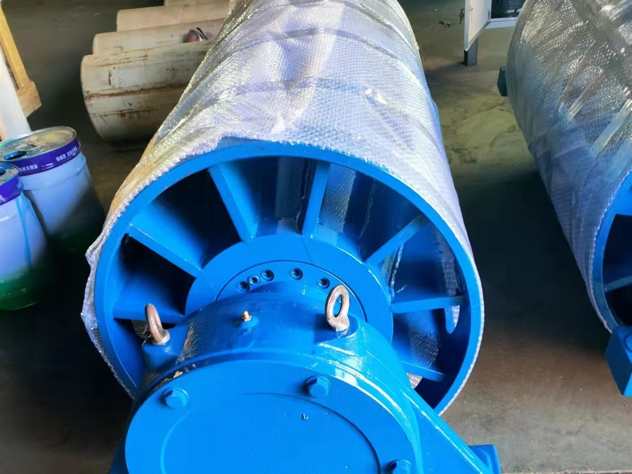 Rubber-coated conveyor rollers Rubber-coated conveyor rollers