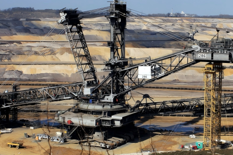 أهم 10 أخطاء شائعة عند تركيب السيور الناقلة في صناعة التعدين