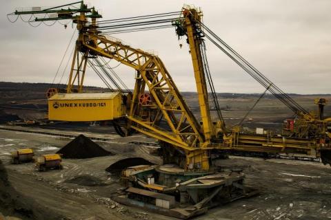 كيفية اختيار السيور الناقلة المناسبة لبيئات مناجم الفحم