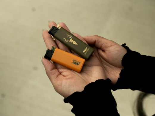 Refillable vs. Disposable Lighters: Eco-Friendly Choice Meets Top Performance Refillable vs. Disposable Lighters: Eco-Friendly Choice Meets Top Performance