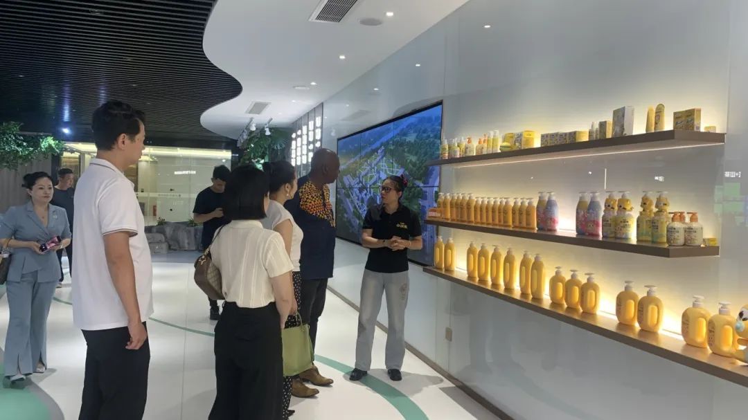 Africa-China Prosperity Group visited coati for investigation