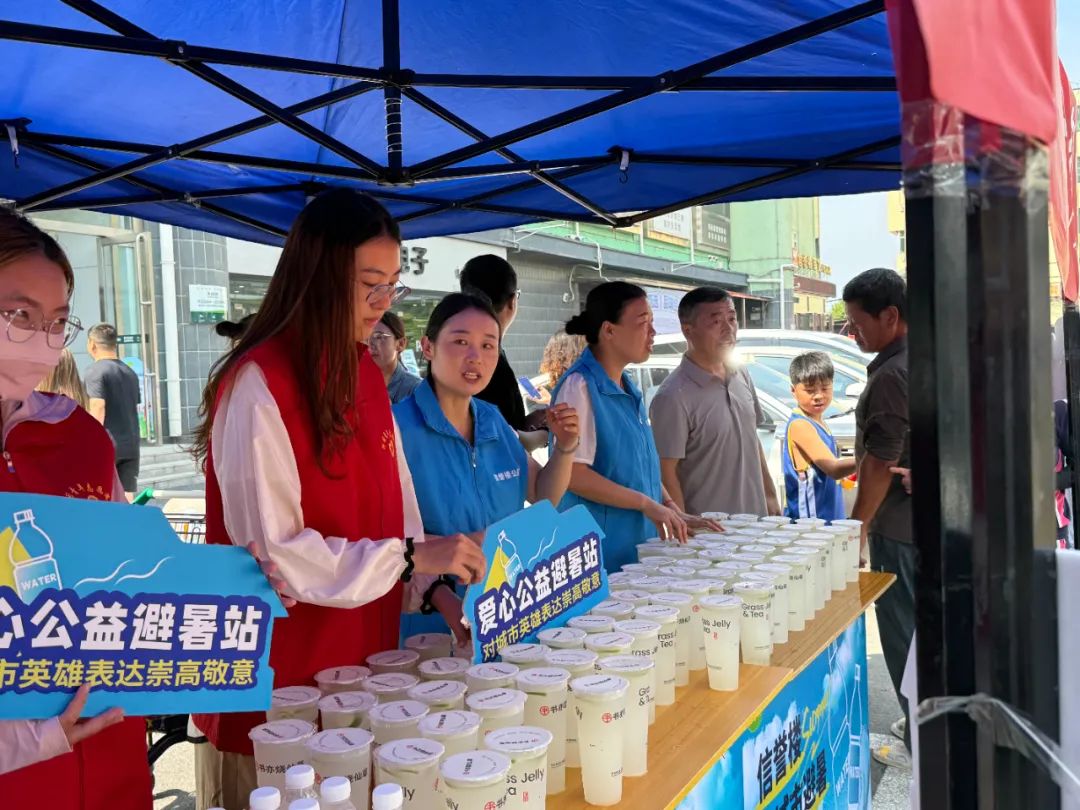 shower gel body lotion