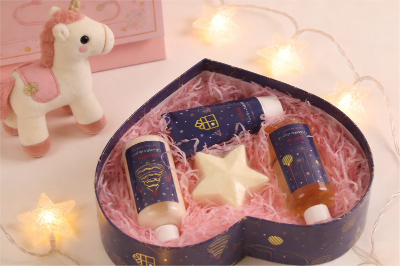 Heart-Shaped Body Care Set – 3-Piece Bulk Spa Gift Box with Shower Gel, Body Lotion & Scrub