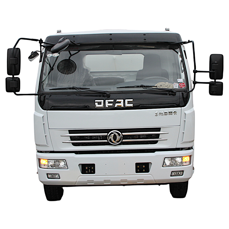 Camion d'arrosage écologique Dongfeng 4X2 7cbm