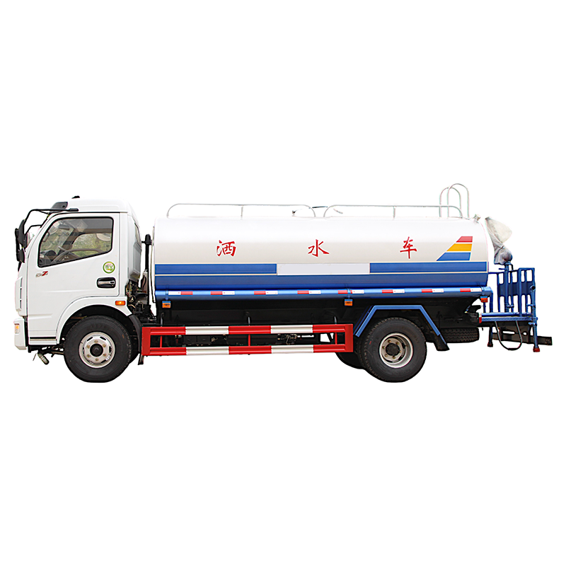 Camion d'arrosage écologique Dongfeng 4X2 7cbm