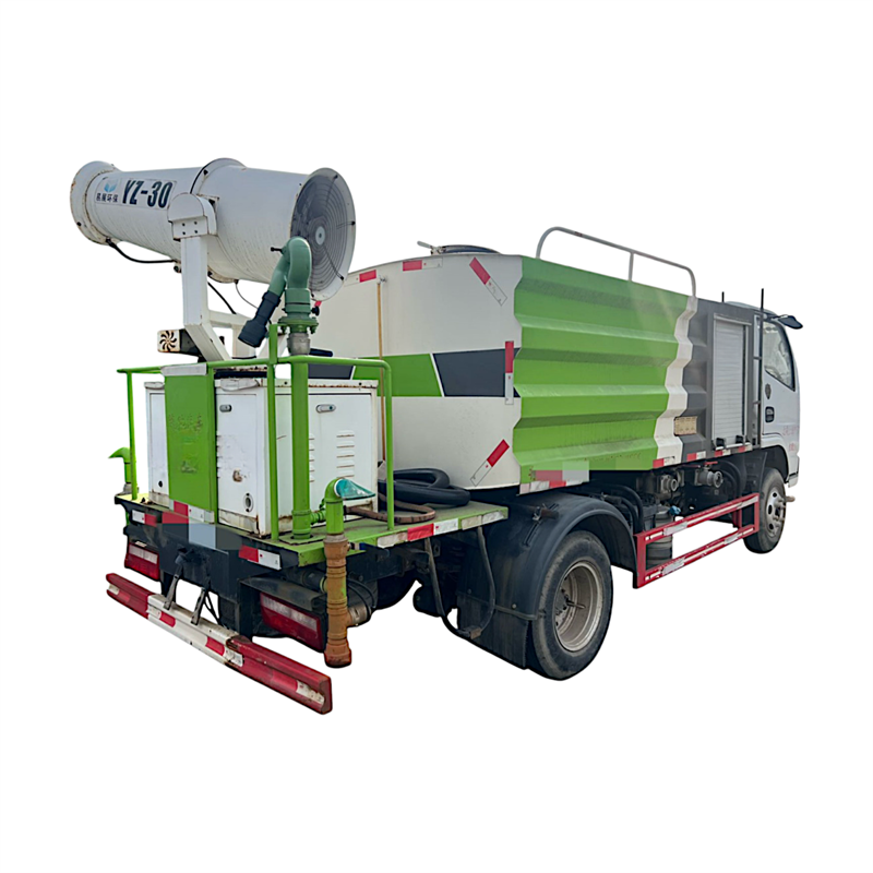Camion pulvérisateur de verdissement Dong Feng d'occasion de 5 mètres cubes