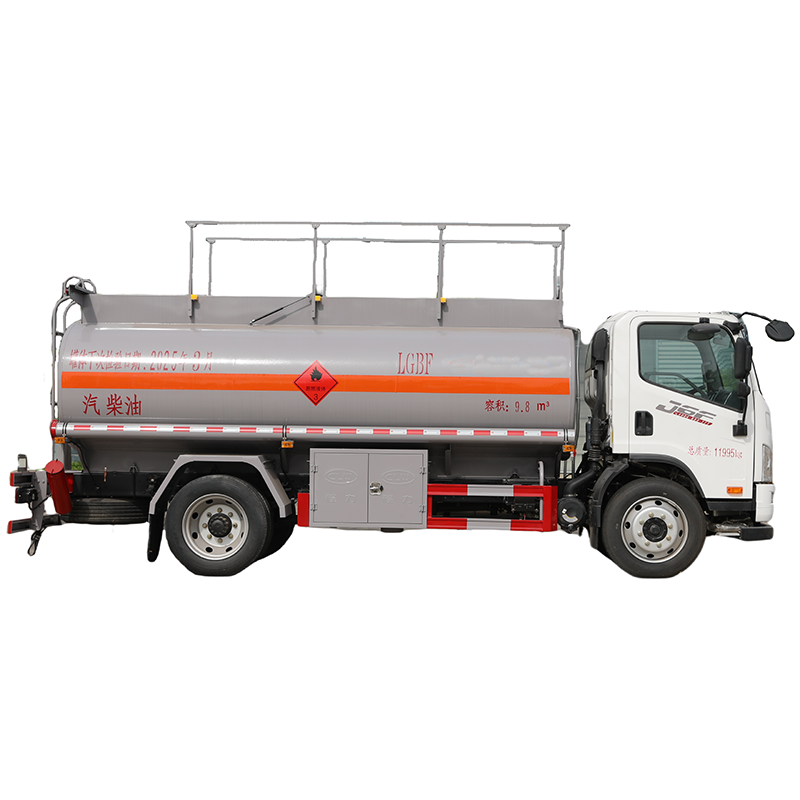Camion-citerne à pétrole neuf de 8 m3 en acier au carbone