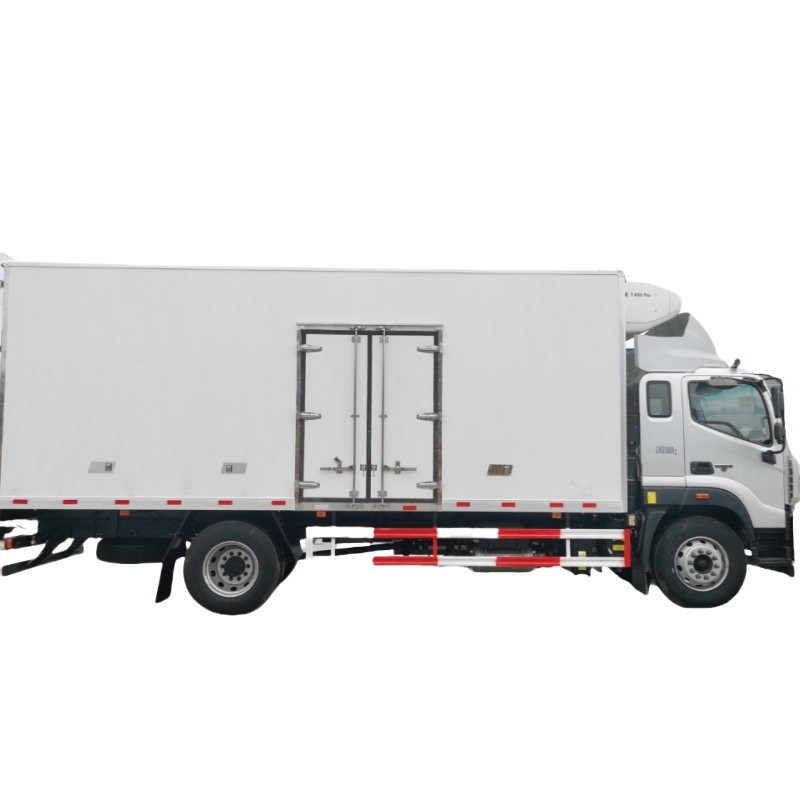 18 cubic meters Refrigerated Truck